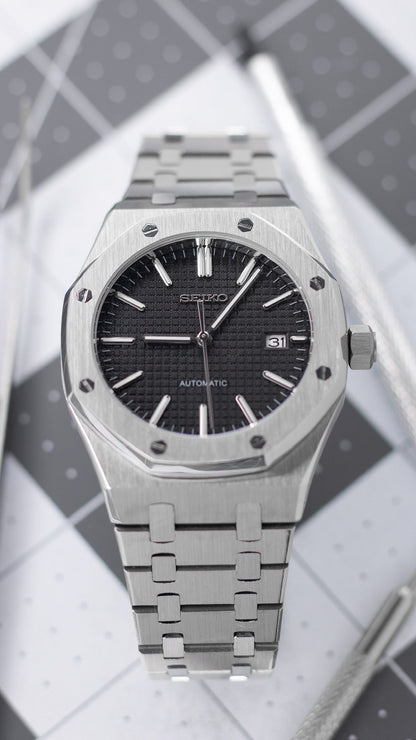 Royal Seikoak Black